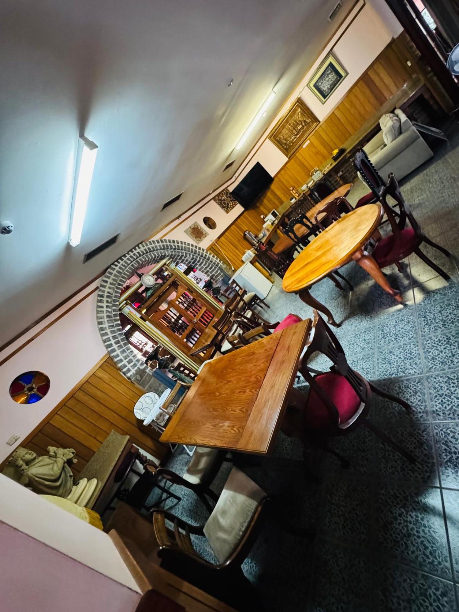 A Railway Lodge تاري المظهر الخارجي الصورة