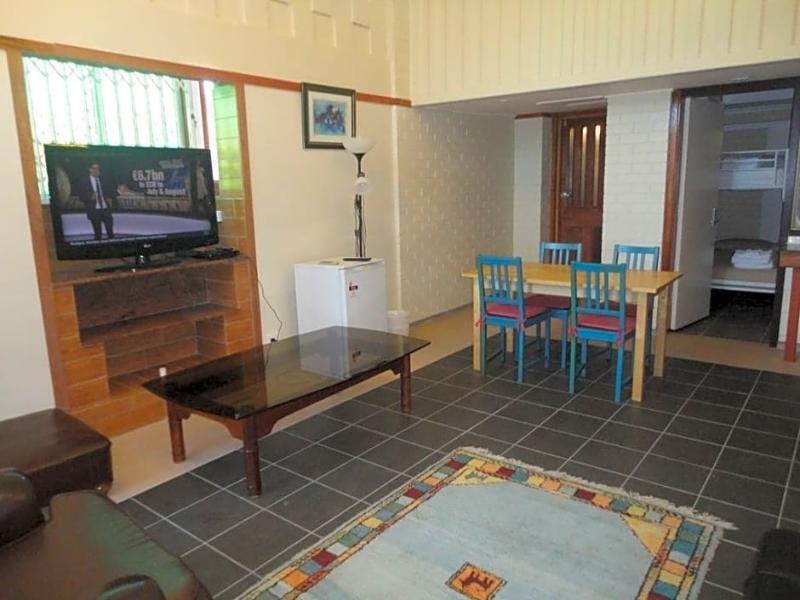 A Railway Lodge تاري المظهر الخارجي الصورة
